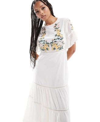 Hope & Ivy maxi dress with embroidery in cream-White