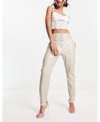 I Saw It First leather look skinny pants in stone-Neutral