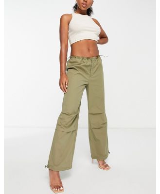 I Saw It First low rise oversized cargos in khaki-Green