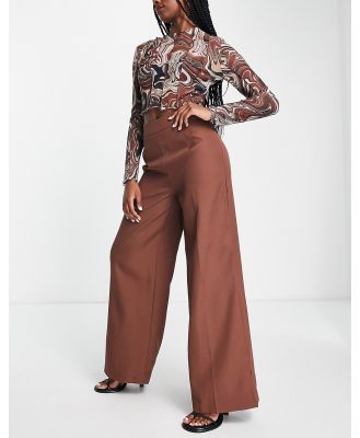 In The Style x Perrie Sian tailored wide leg pants with side split in brown-Orange