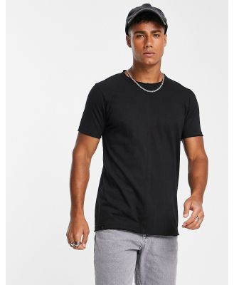 Le Breve boxy fit split seam t-shirt in black