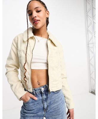 Levi's Cropped sherpa trucker jacket in cream with faux fur collar-White