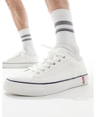 Levi's LS2 sneakers in white with logo