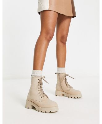 London Rebel Leather drench lace up boots in camel-Neutral