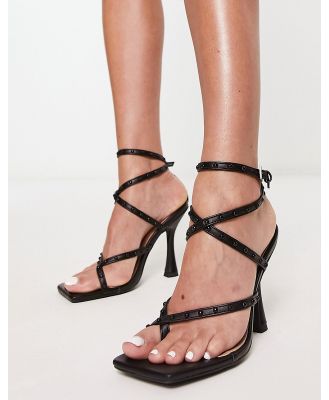 London Rebel studded toe loop strappy heeled sandals in black