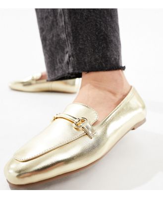 London Rebel Wide Fit snaffle trim loafers in champagne-Gold