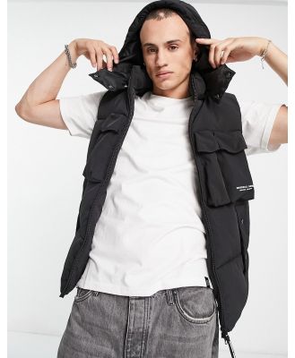 Marshall Artist multi pocket padded vest in black
