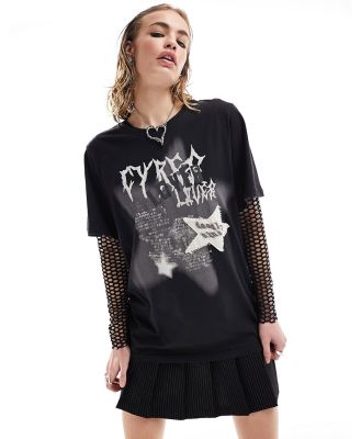 Minga London oversized grunge graphic t-shirt with star patch in black