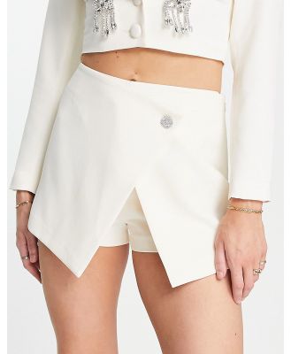 Miss Selfridge going out tailored skort in ivory (part of a set)-White