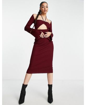 Missguided cut out halterneck midaxi dress in burgundy-Red