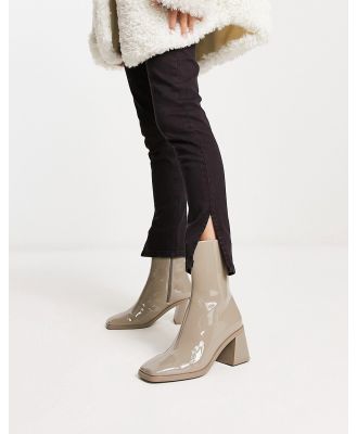 Monki vegan patent heeled boots in taupe-Neutral