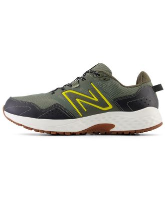 New Balance 410 running trainers with gum sole in olive-Green