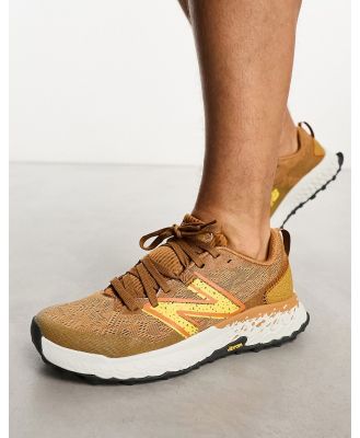 New Balance Hierro trail running trainers in tan-Brown