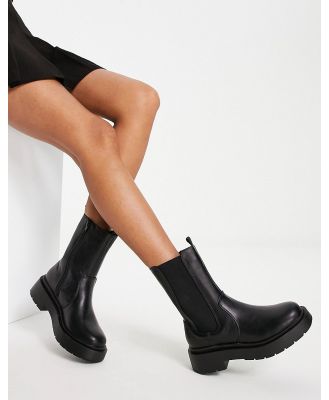 New Look flat chunky high ankle chelsea boots in black