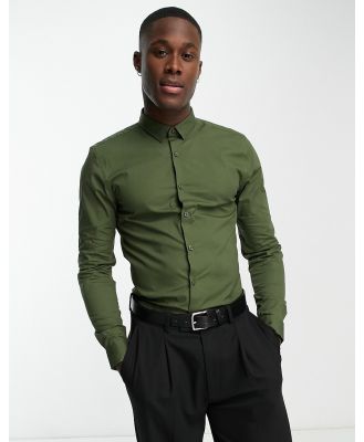 New Look long sleeve muscle fit poplin shirt in khaki-Green