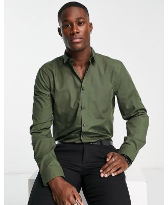 New Look long sleeve poplin shirt in khaki-Green