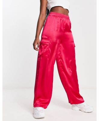 New Look satin cargo pants in pink-Black