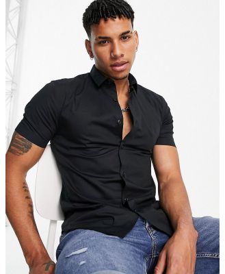 New Look short sleeve muscle fit shirt in black