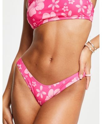 New Look v front bikini bottoms in pink tropical