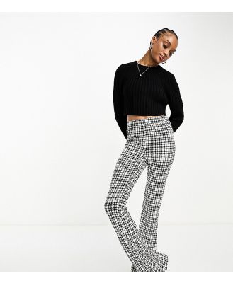 Noisy May Tall flared pants in black houndstooth