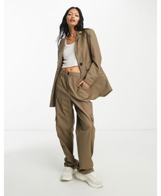 Object tailored utility cargo pants in brown (part of a set)