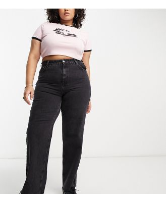 Only Curve high waisted jeans with frayed hem in black