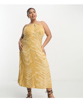 Only Curve printed strappy midi dress in mustard-Yellow