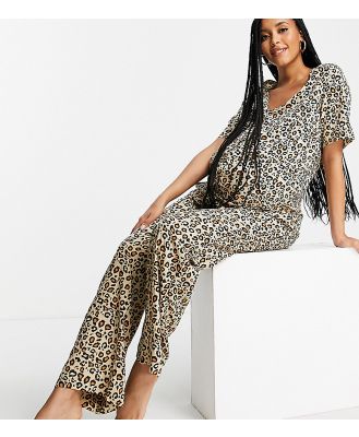 PIECES Maternity v-neck pyjama set in leopard print-Multi