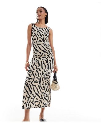 Pieces Tall scoop neck textured jersey maxi dress in beige animal print-Neutral