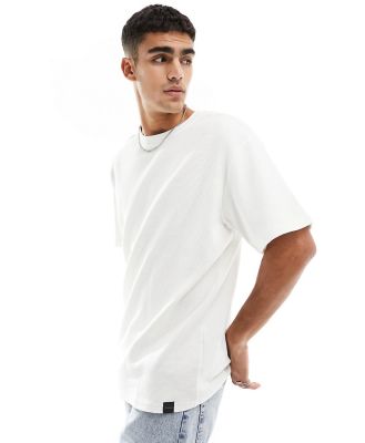 Pull & Bear Ottoman textured t-shirt in off white