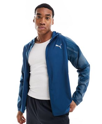 PUMA Running Favourite woven jacket in ocean blue