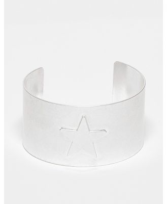 Reclaimed Vintage unisex bangle with star in silver