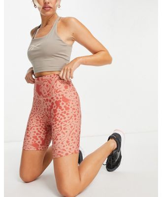 Reebok Training Modern Safari printed legging shorts in pink