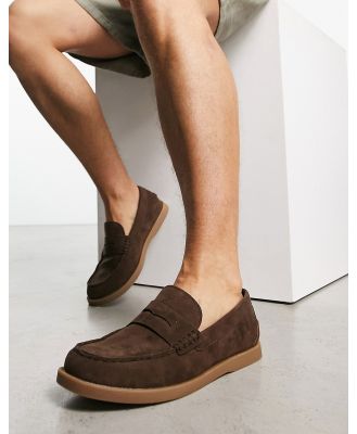 schuh Pavel tassel loafers in brown