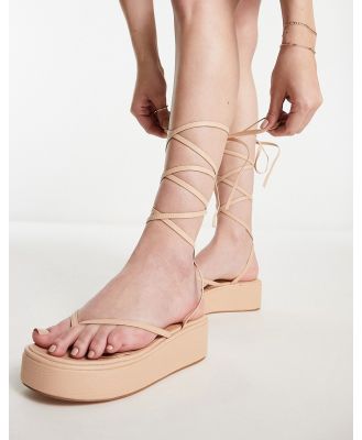 Simmi London Talia lace up toe thong flatform sandals in beige-Neutral