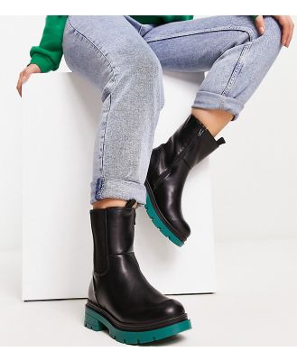 Simply Be Wide Fit chunky flat Chelsea boots with contrast sole in black