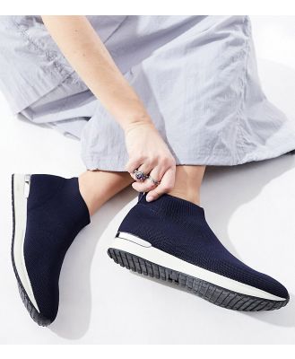 Simply Be Wide Fit knitted sneakers in navy