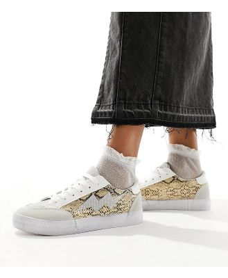 Simply Be Wide Fit sneakers in snake print-Neutral