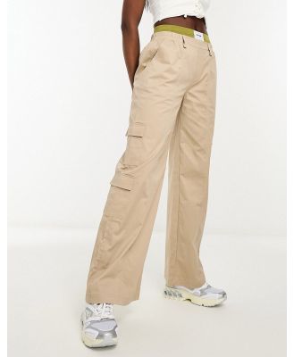 Sixth June contrast band cargo pants in beige and green-Neutra
