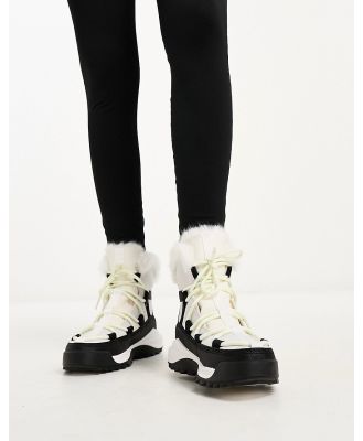 Sorel ONA RMX Glacy waterproof boots in white