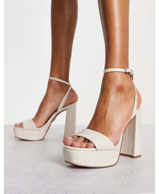 Steve Madden Lessa platform heeled sandals in bone patent-Neutral