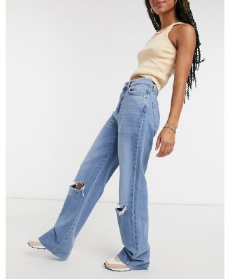 Stradivarius straight leg 90s jeans with rips in blue