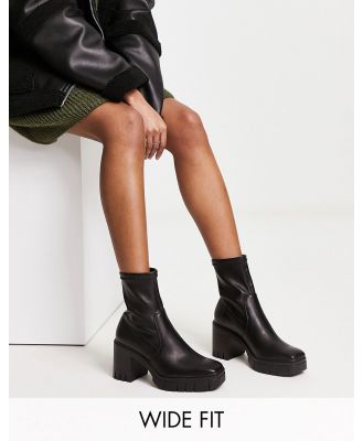 Stradivarius Wide Fit chunky heeled boots in black