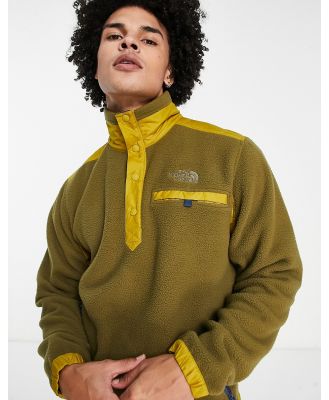 The North Face Royal Arch quilted 1/4 snap fleece in khaki-Green