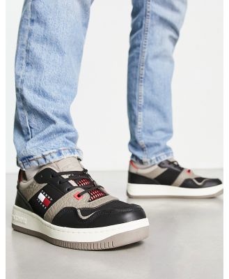 Tommy Jeans retro basket sneakers in black and brown