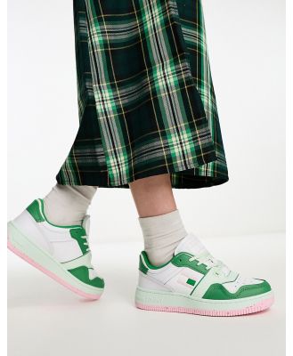 Tommy Jeans retro basket sneakers in green