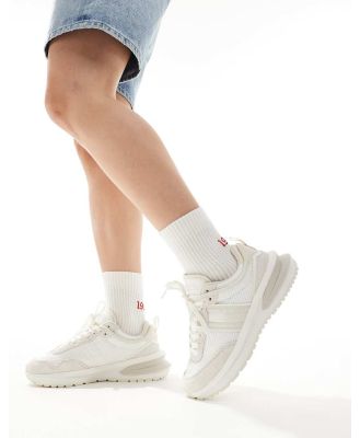 Tommy Jeans tech runner sneakers in neutrals