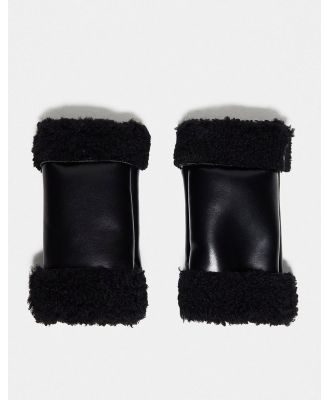 Topshop Mia fingerless mittens in black