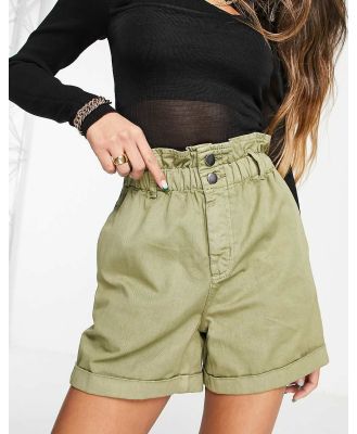 Urban Classics paper bag shorts in khaki-Green