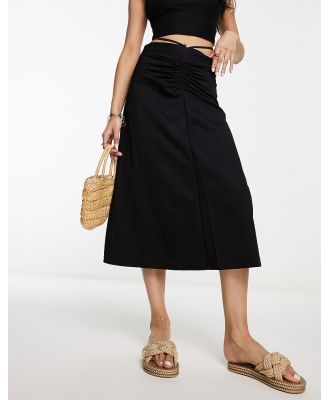 Urban Revivo ruched front slip skirt in black-Multi